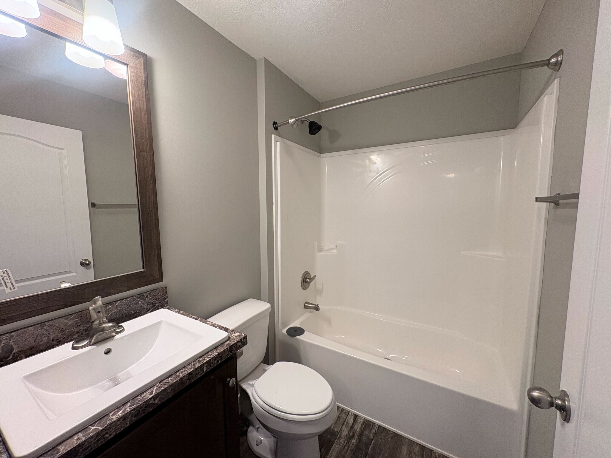 Building Photo - 10610 State Rte 762