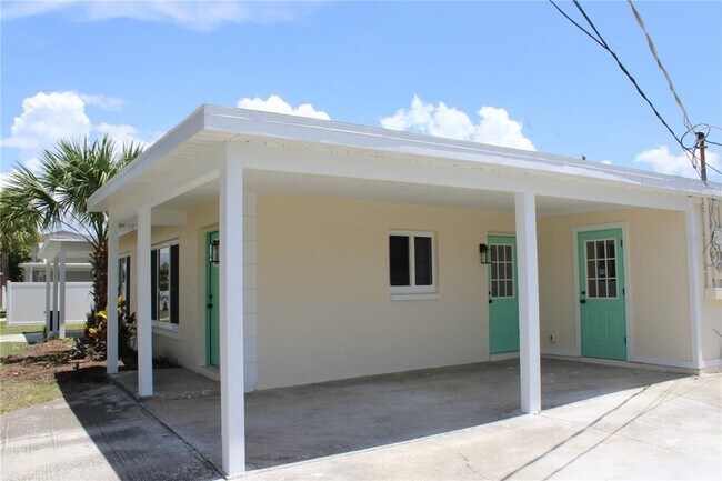 Building Photo - 6013 Fortune Pl