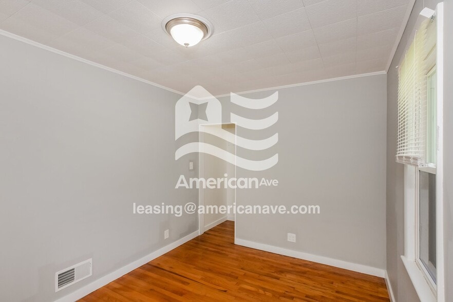 Building Photo - 709 N 41st Ave