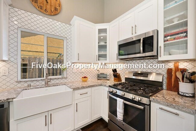 Building Photo - 531 Rowlands Ct