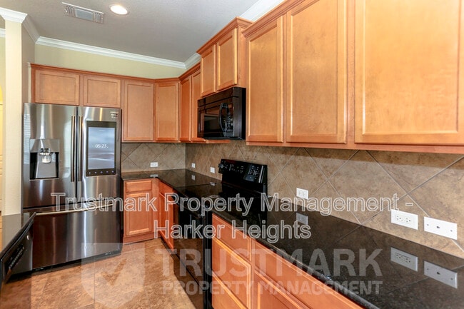 Building Photo - 8121 Iron Gate Dr