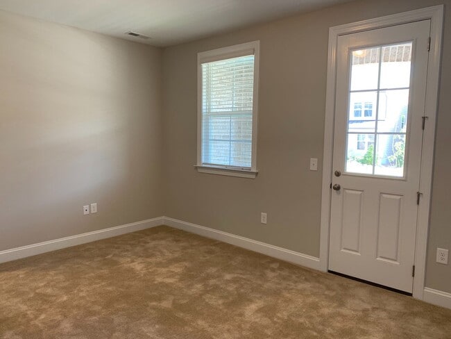 Building Photo - Gorgeous 4 Bedroom | 3.5 Bath Cary Townhom...