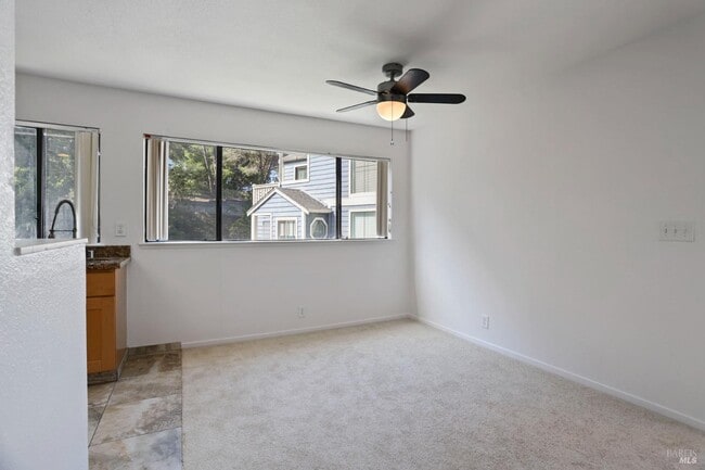 Building Photo - 219 Sea Crest Cir