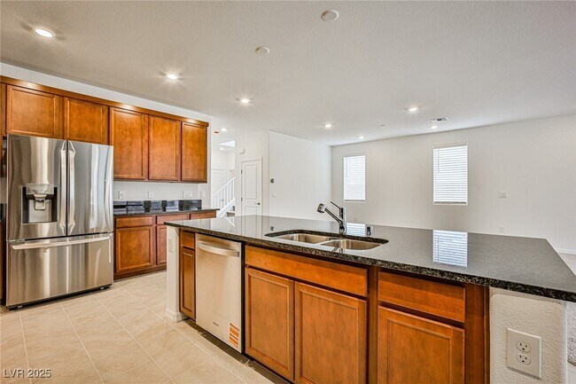 Building Photo - 7412 Legacy Pt St