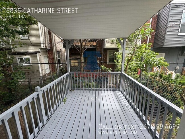 Building Photo - 5835 Catharine St