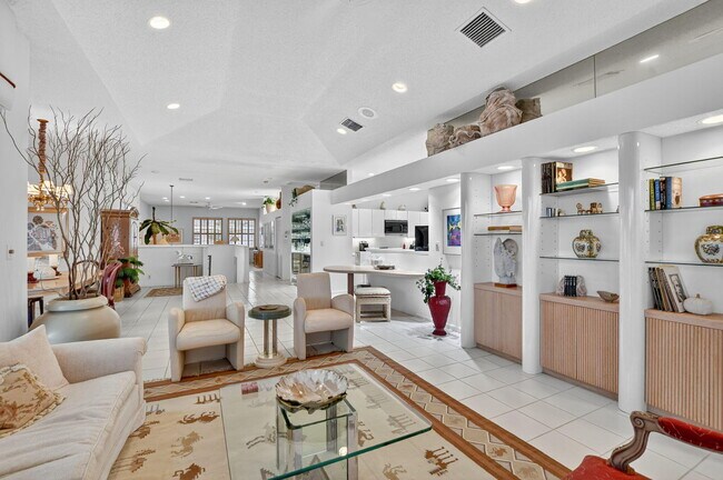 Building Photo - 5184 Lake Catalina Dr