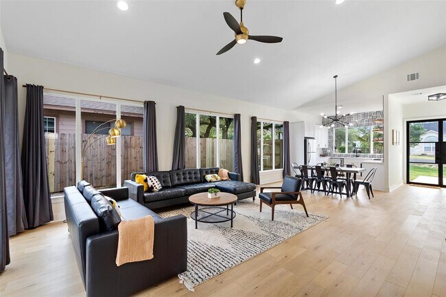 Building Photo - 2211 White Dove Pass