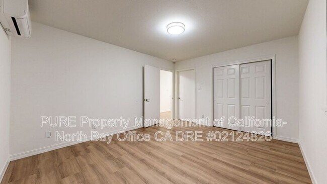 Building Photo - 2450 Grosse Ave