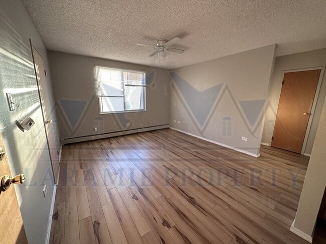 Building Photo - 409 S 26th St