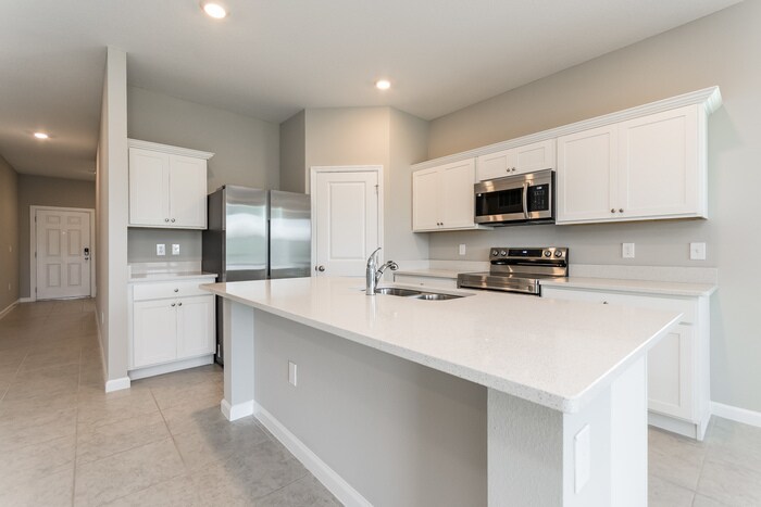 Building Photo - 352 Kenilworth Dr