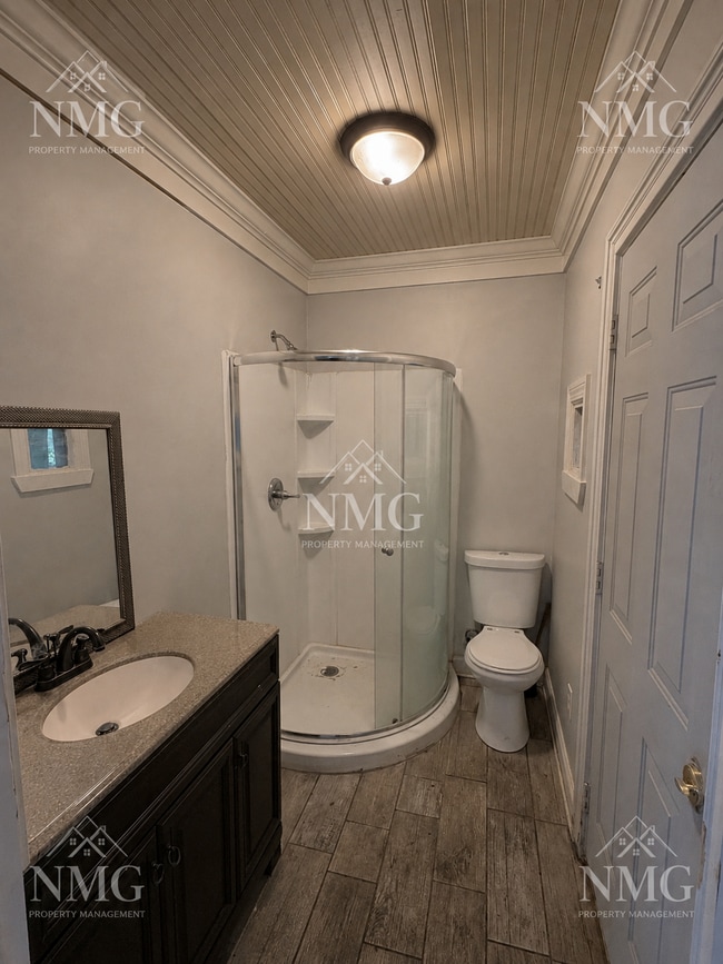 Building Photo - 310 Hartfield St