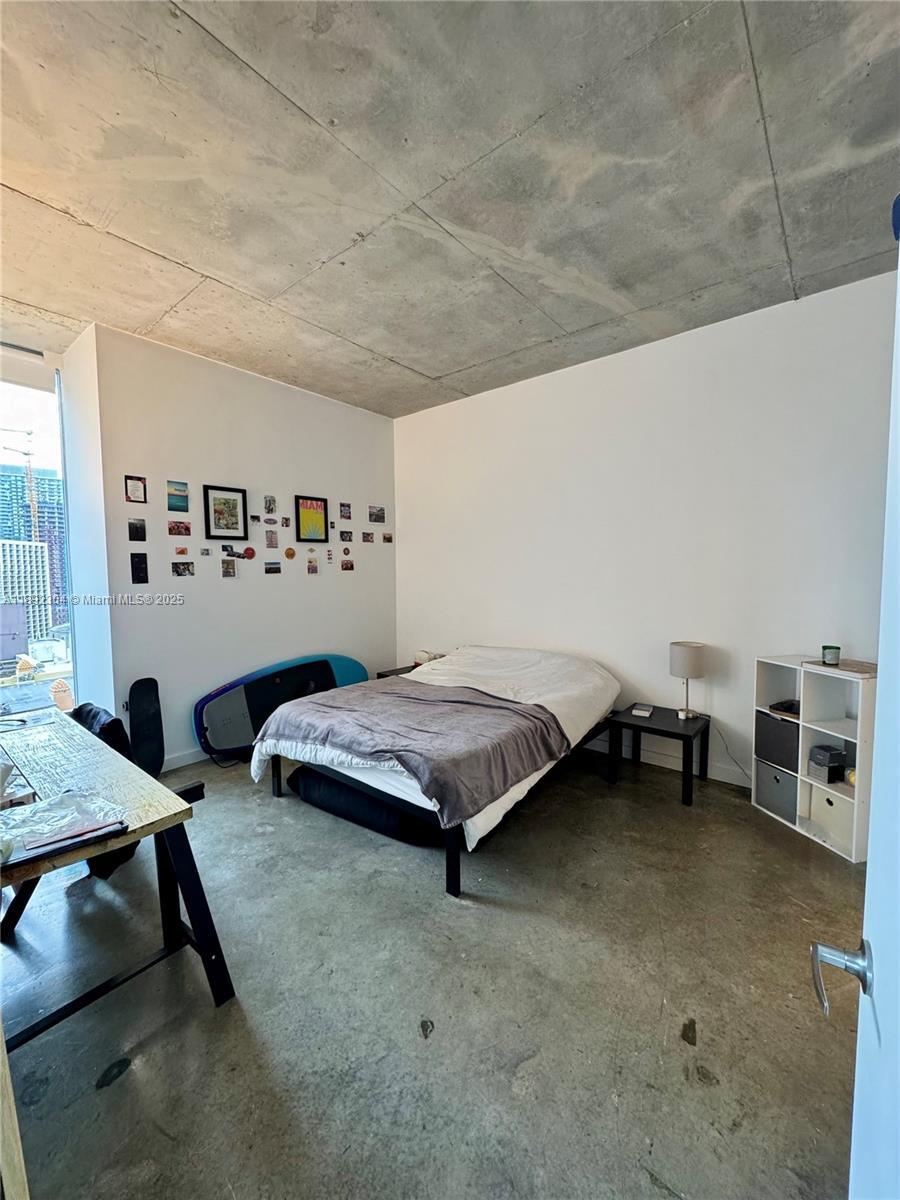 Building Photo - 151 SE 1st St