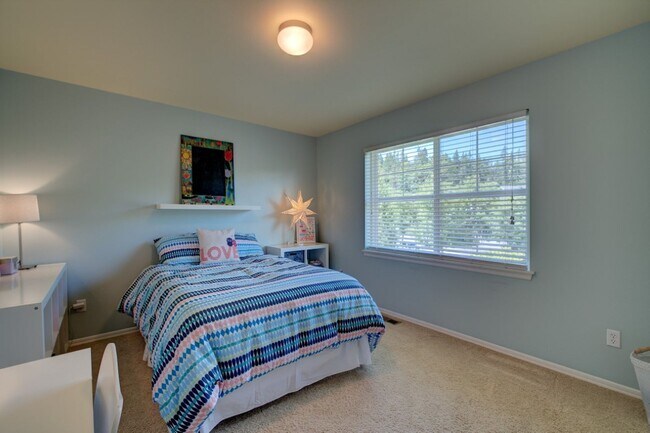 Building Photo - 4Bd/2.5Ba Issaquah House