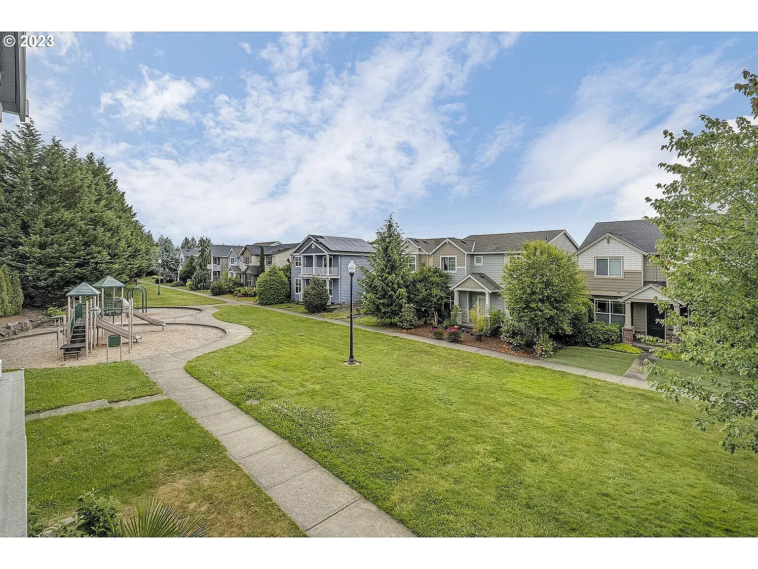 Building Photo - 5310 SE Redberry Pl