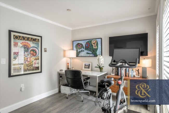 Building Photo - 2016 Pacific Ave