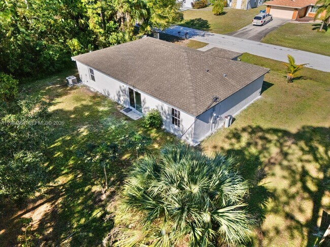 Building Photo - 1774 Glenridge St NW