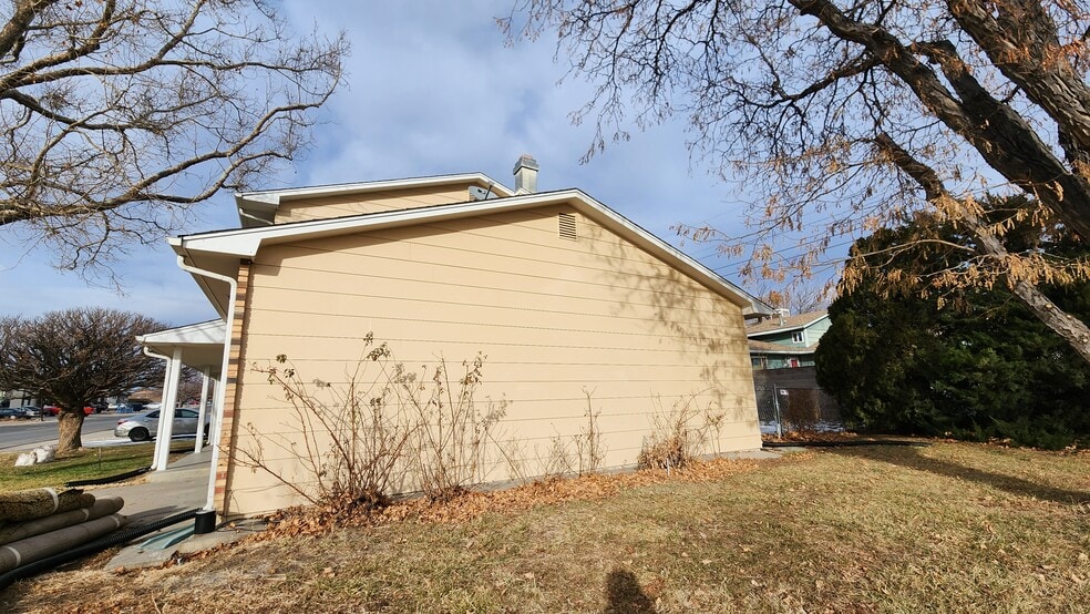 Building Photo - 3408 Baltimore Ave