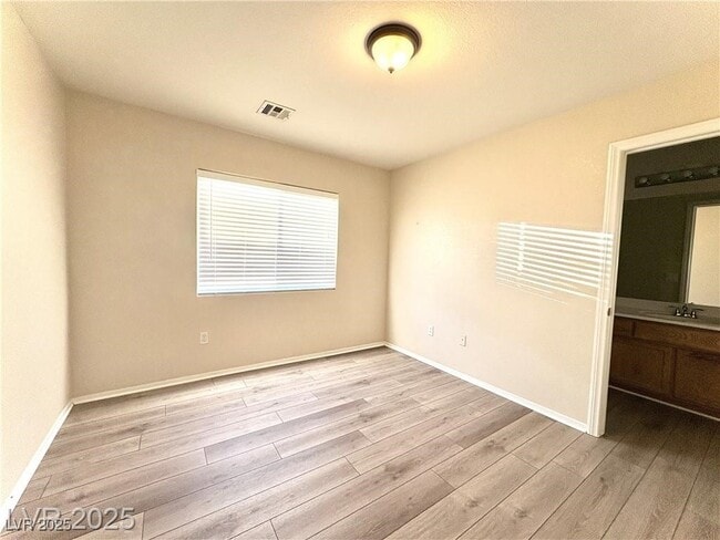 Building Photo - 7279 Twin Maples Ct