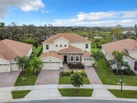 Building Photo - 8886 FALLEN OAK Dr