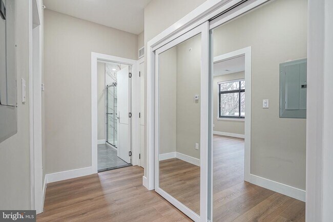 Building Photo - 4432 Wingate St