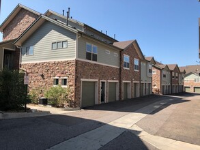 Building Photo - 2541 S Bahama Cir