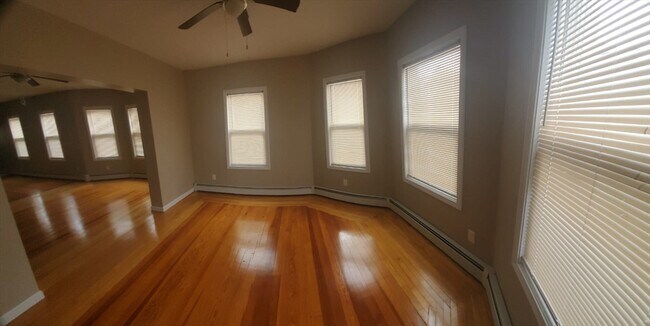 Building Photo - 246-248 Mt Pleasant St