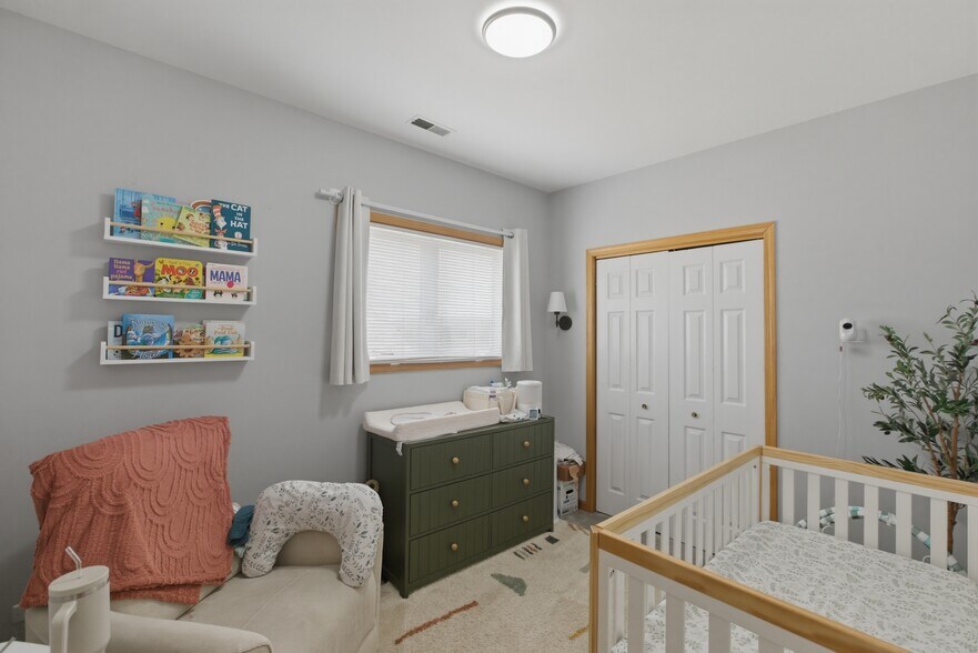 Building Photo - 2033 W Huron St