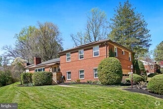 Building Photo - 1801 Primrose Rd NW