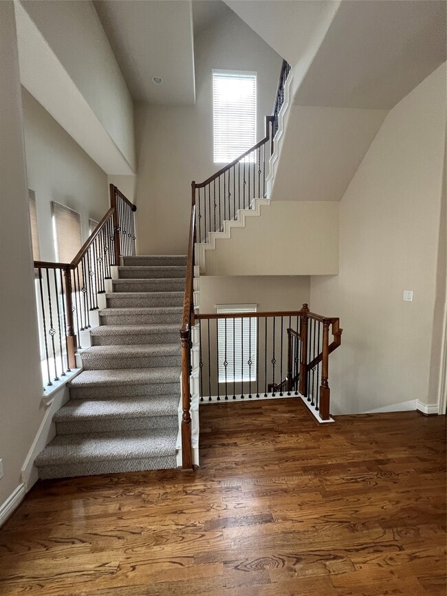 Building Photo - 5940 Kansas St