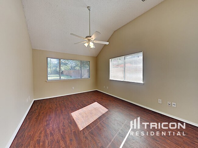 Building Photo - 1717 Wild Willow Trail
