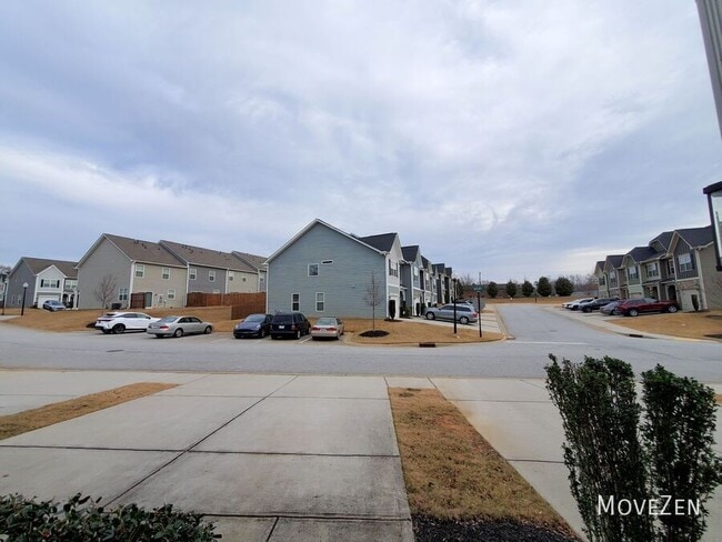 Building Photo - 203 Hartland Pl