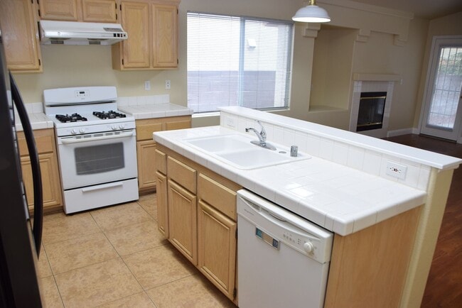 Building Photo - SPRING VALLEY 1 STORY HOME