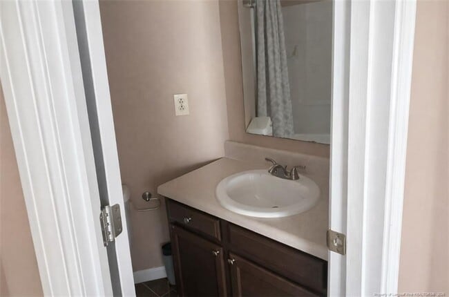 Building Photo - 329 Abbottswood Dr