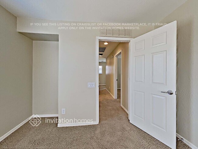 Building Photo - 5353 W Molly Ln