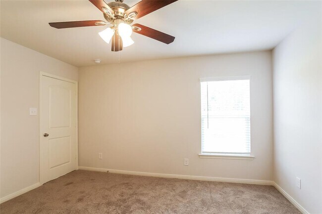 Building Photo - 10494 Red Cardinal Dr