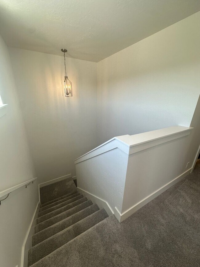 Building Photo - Riverstone: 3 Bedroom 3 Bath, Patio Home, ...