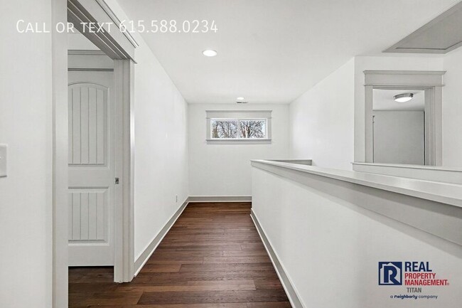 Building Photo - 124 8th Ave