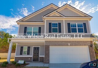 Building Photo - Spacious 3 BR / 2.5 home located near Vall...