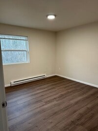 Building Photo - 2 Bedroom Duplex