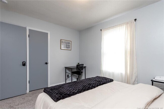 Building Photo - 1214 Berkshire Rd