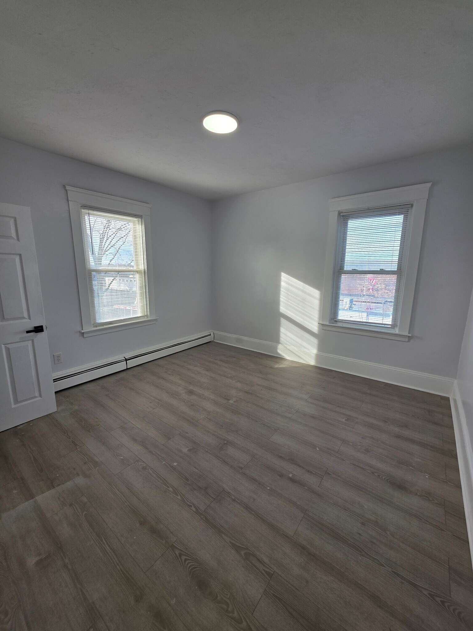 Building Photo - 267 New York Ave