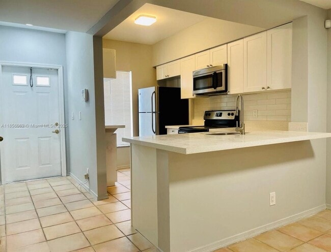 Building Photo - 48 Whitehead Cir