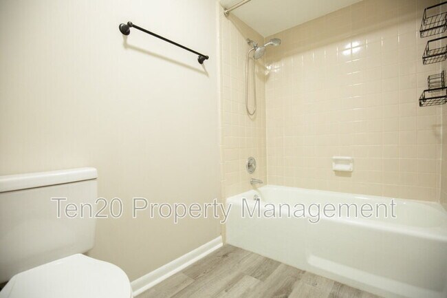 Building Photo - 2525 Norris Rd