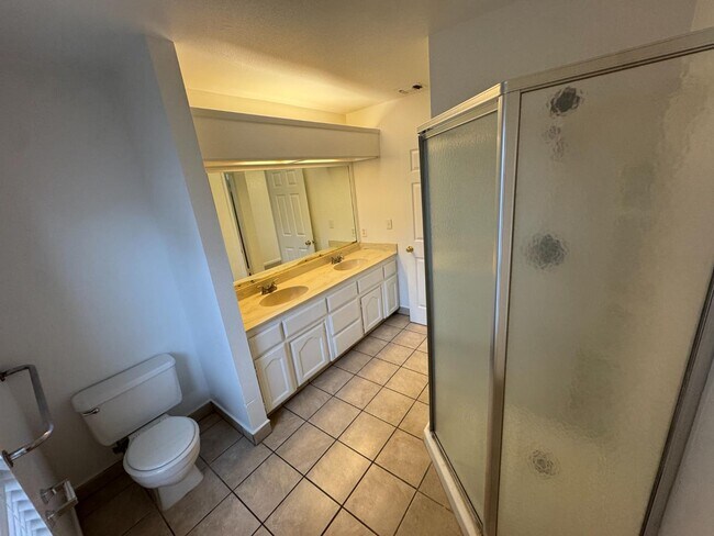 Building Photo - 6348 N Genoa Ave