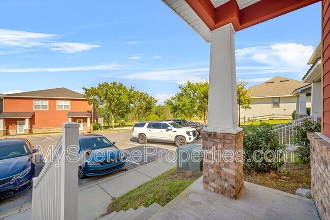 Building Photo - Arbor Lake Drive - 820