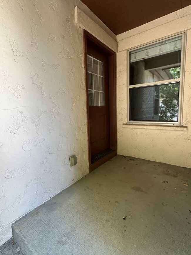 Building Photo - Three Bedroom Two and One Half Bath Duplex...