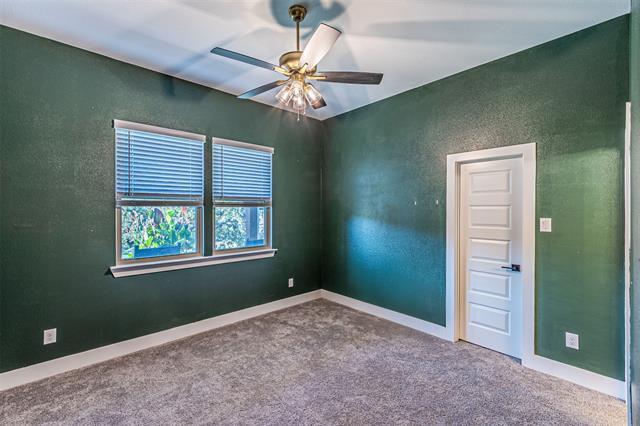 Building Photo - 204 Grace Ct