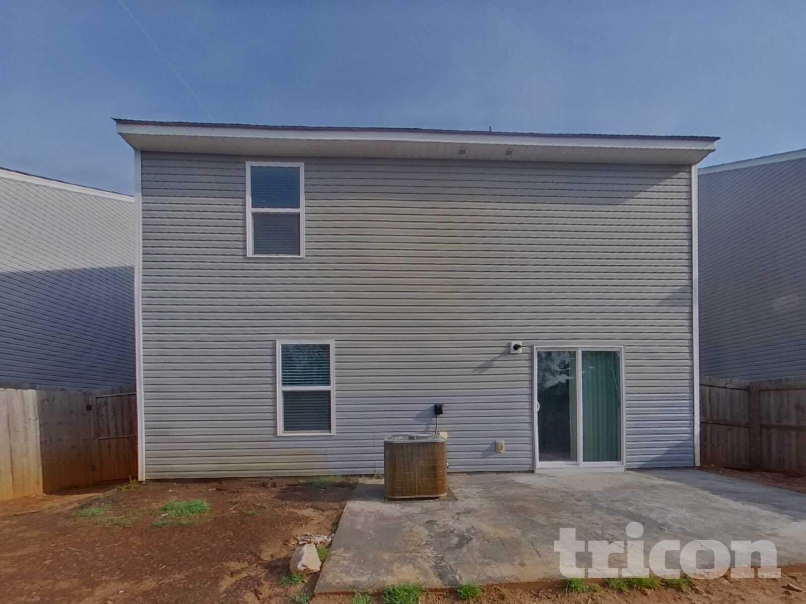 Building Photo - 2170 Southlea Dr