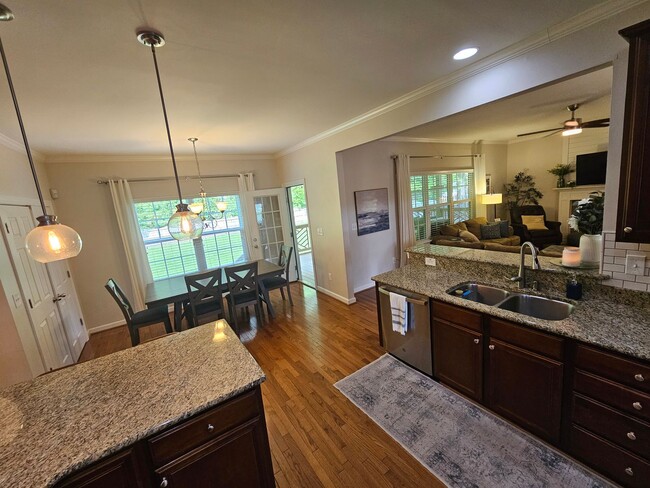 Building Photo - GRASSFIELD - Lauren's Cove