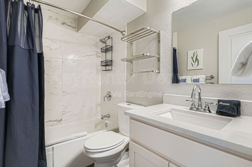 Building Photo - 1458 Ivy St